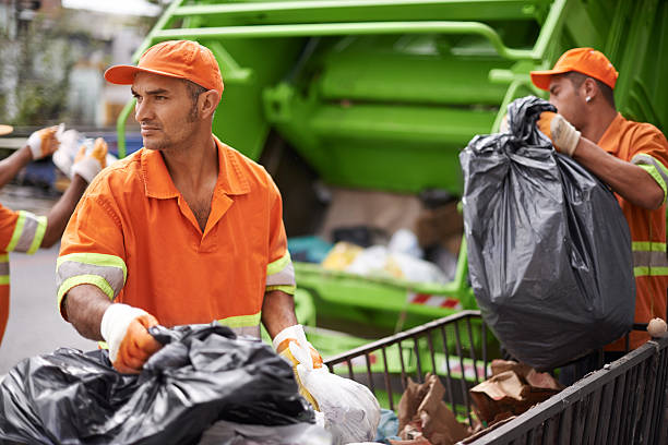 Best Yard Waste Removal  in Mendota Heights, MN